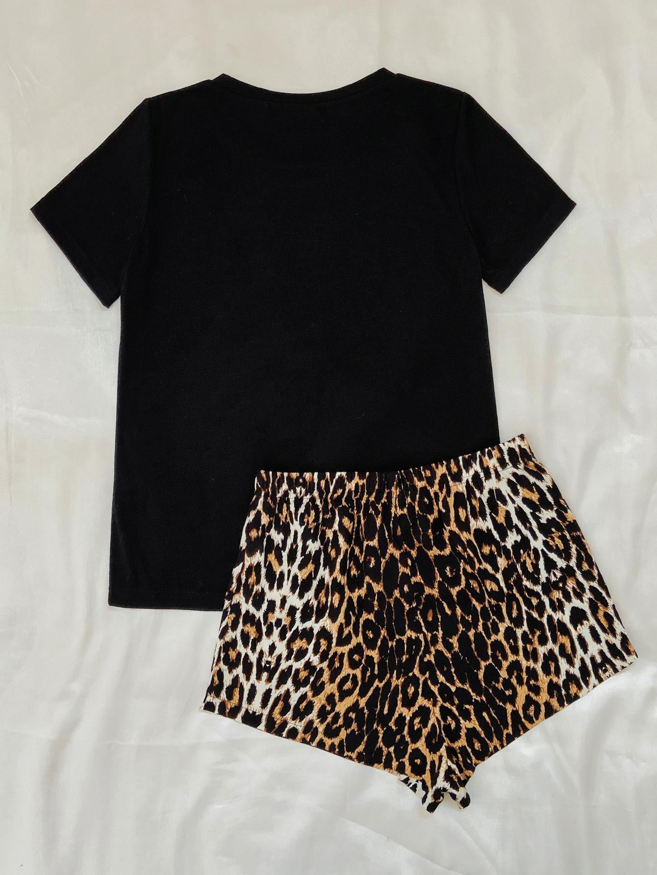 Leopard Lip Graphic Top and Shorts Lounge Set