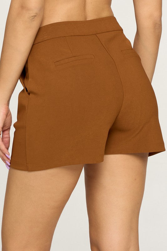 Chocolate USA Chain Detail Pleated Waist Shorts