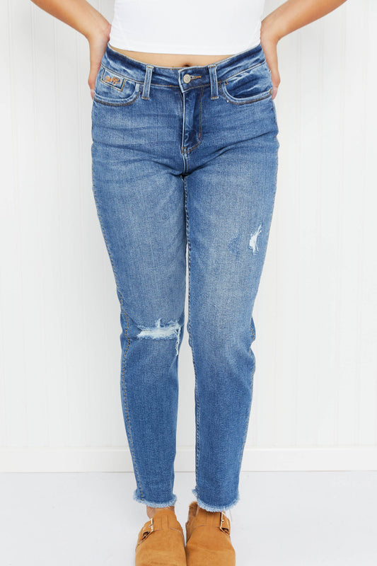 Judy Blue Cora Full Size Howdy Embroidery Boyfriend Jeans